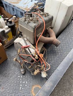 Hirth Engine with engine stand