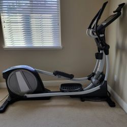 *** INCREDIBLE SAVINGS *** NORDICTRACK SPACE SAVOR ELLIPTICAL MACHINE SE9i - Like New