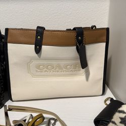 Coach Field Tote 30