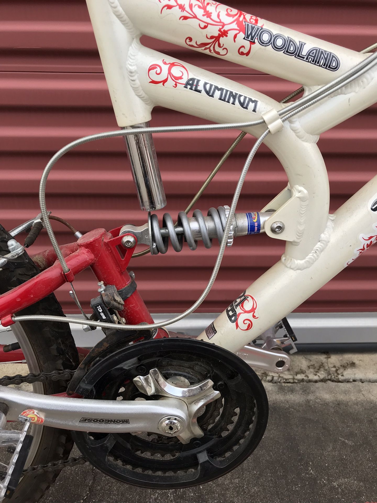 Mongoose element racing 2025