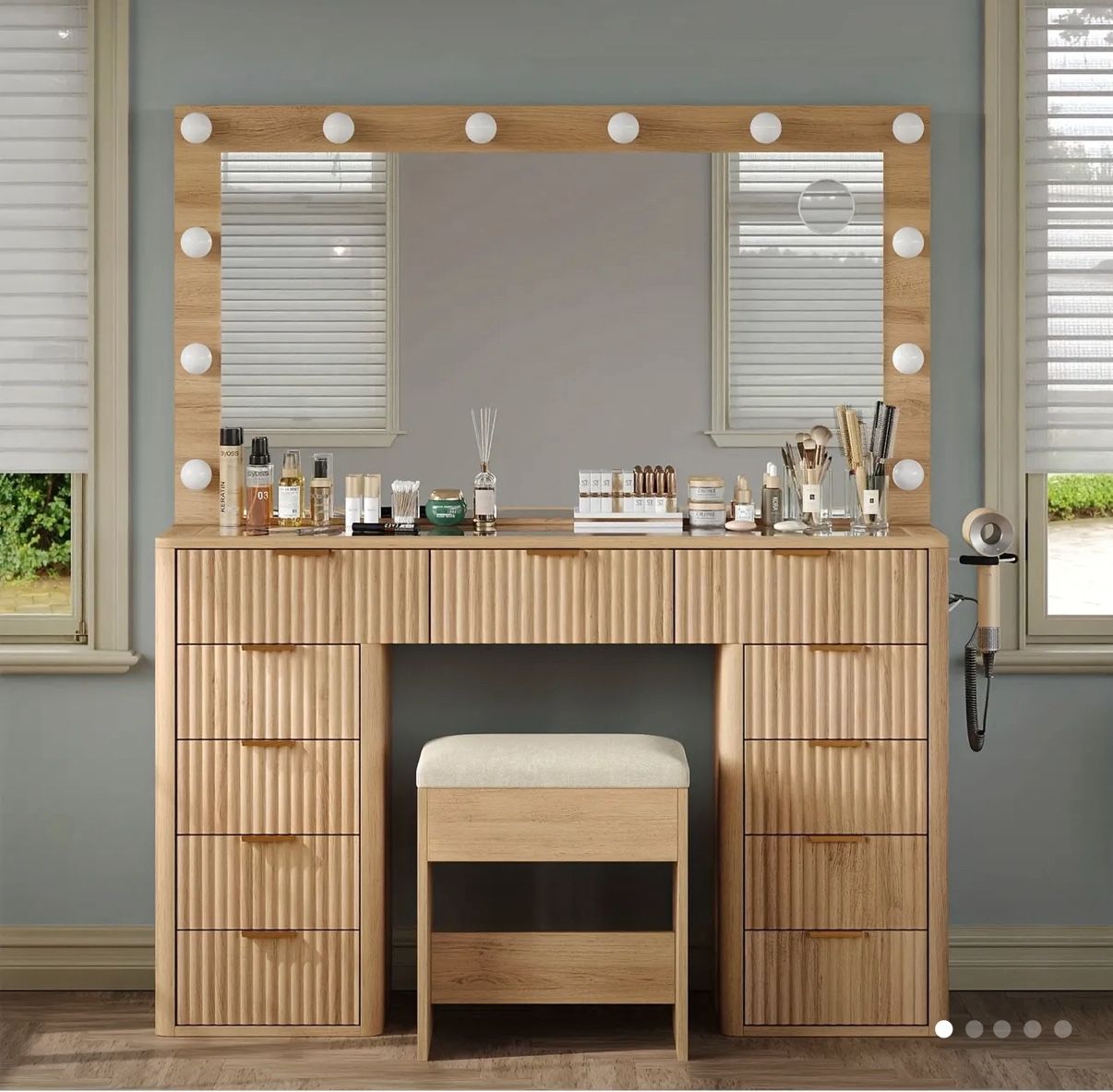 Flutter 11 Drawer Make-Up Vanity