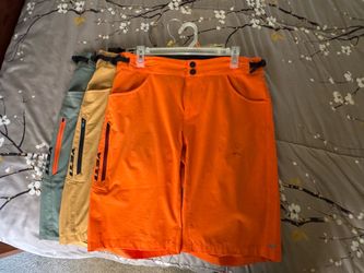 Yeti mountain bike Shorts – Lot of 3