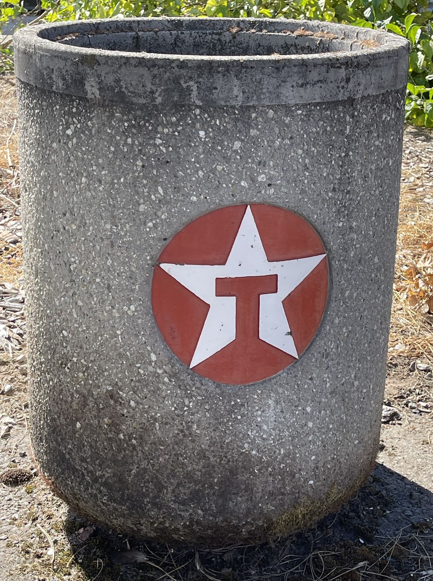 Concrete garbage Containers