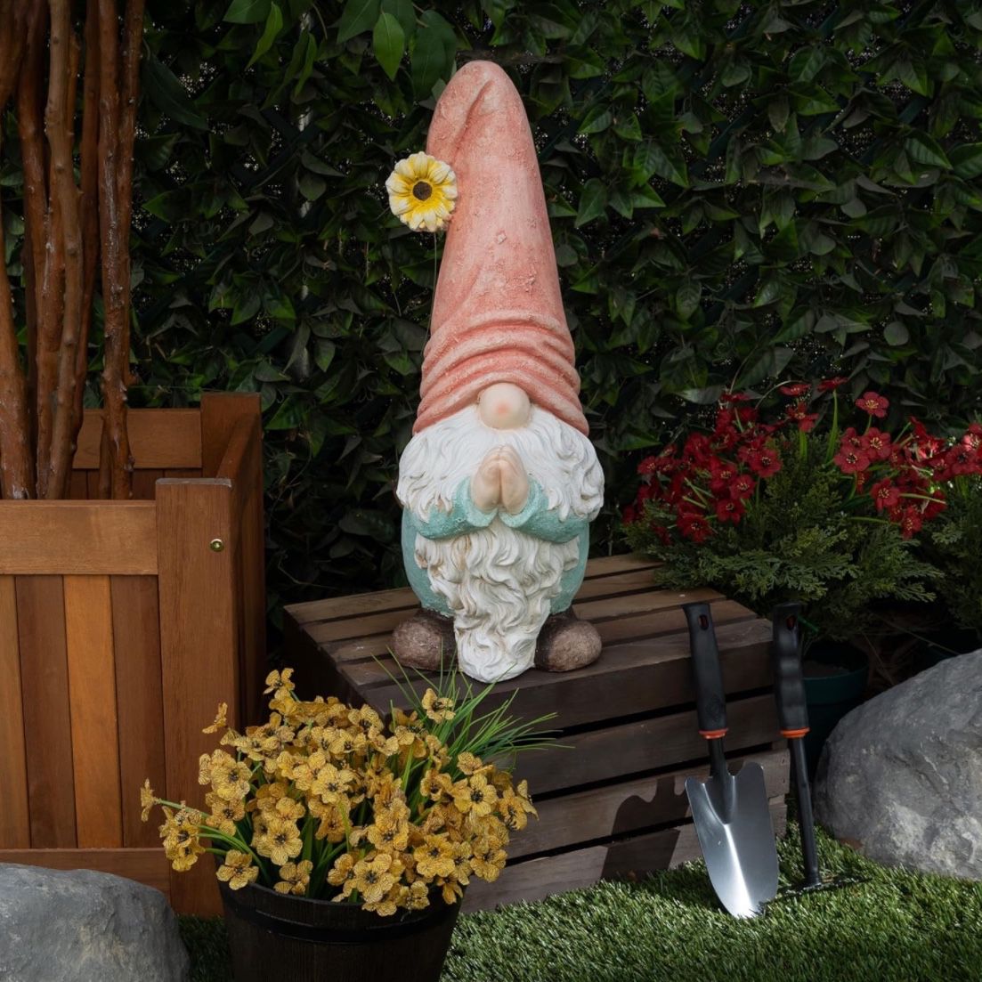 Praying Pink Hat Decor Gnome Outdoor Patio Garden
