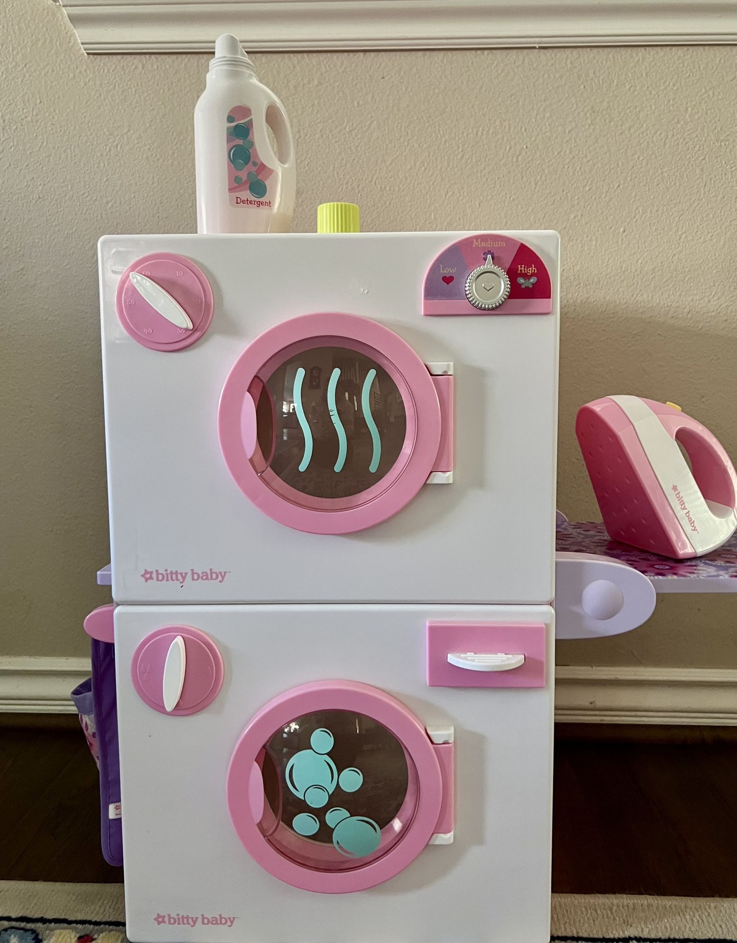 Authentic American Girl Bitty Baby Washer & Dryer Set for 15 Inch Dolls.  Includes accessories shown. 