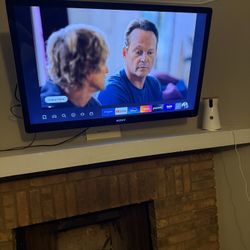 Sony 50inch TV with Remote And mount