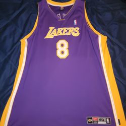 Lakers KOBE BRYANT #8 Purple Jersey Size 60