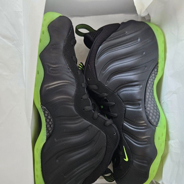Volt Foamposites Size 12