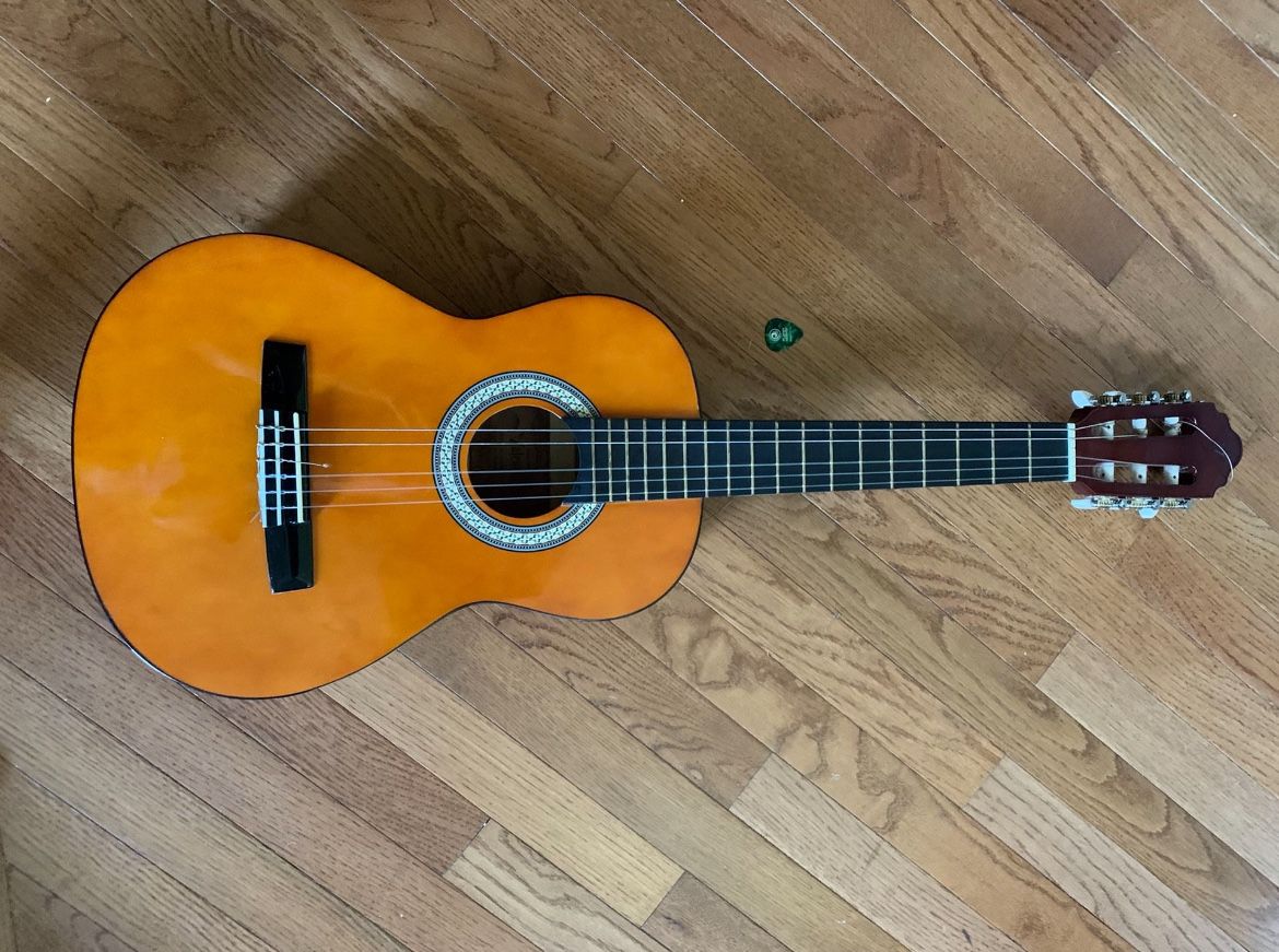 Valencia 1/2 Acoustic Guitar With Case