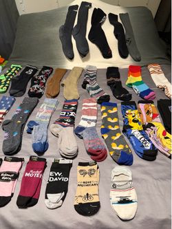 32 men’s sock 🧦 bundle no rips or tears a few are really used $30 all are in excellent condition