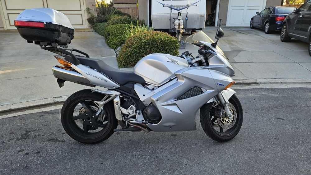 2003 Honda VFR800 Motorcycle