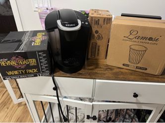 Keurig, k cups, creamer, and paper cups