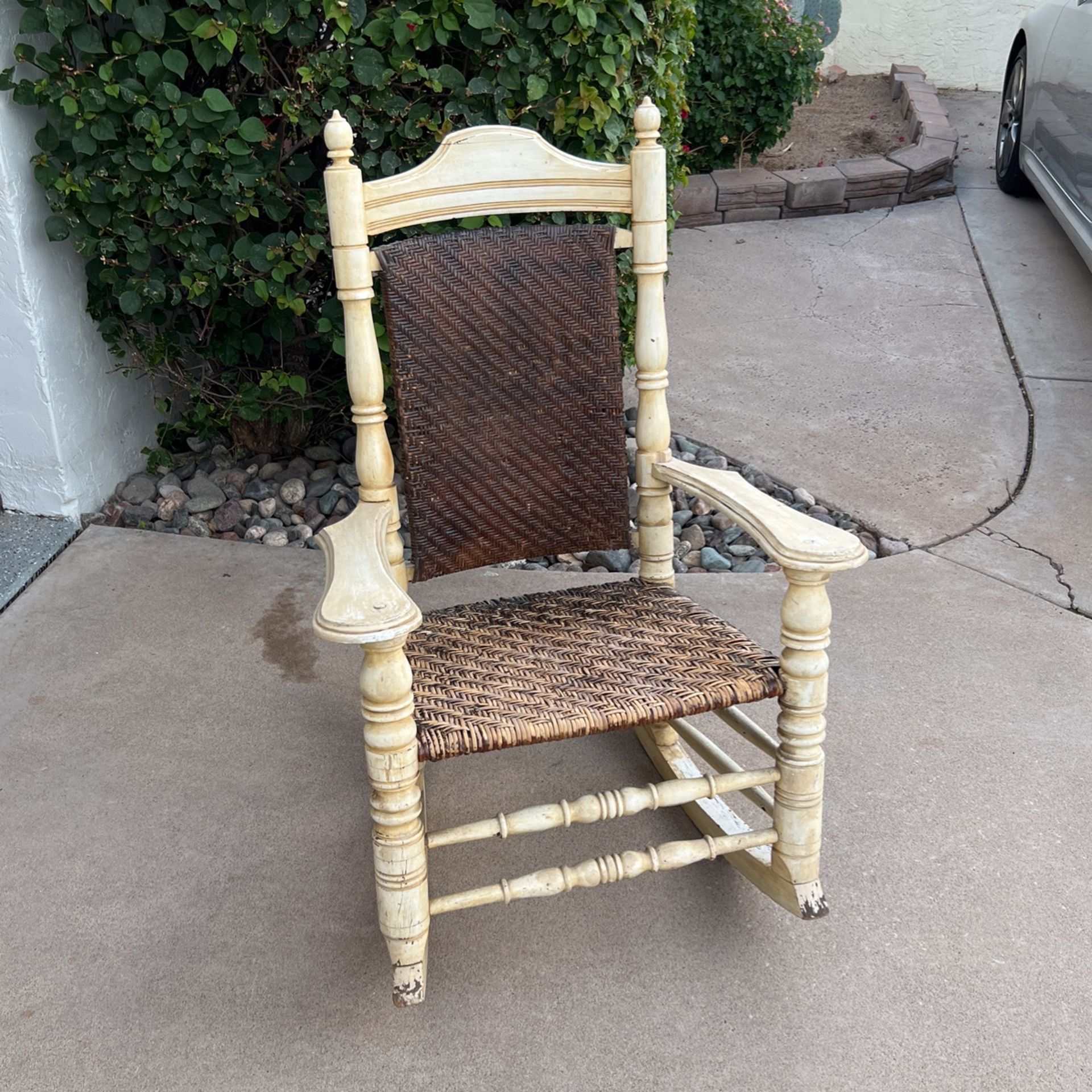 Brumby rocking best sale chair for sale