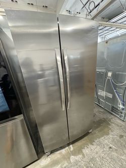 Frigidaire Side-by-Side Stainless Steel Refrigerator