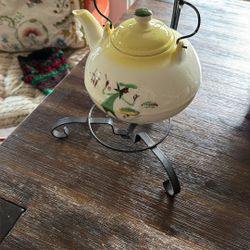 Hanging Tea Pot