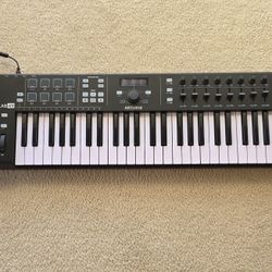 Arturia KeyLab Essential 49 