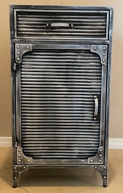 Vintage Corrugated End Table / Small Shelving Unit