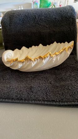 Vintage Lenox shell bowl