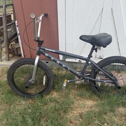 Mongoose Rebel 20inch