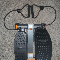 Fitness stepper with attached resistance bands. Excellent Condition