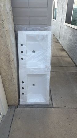 Vanity top