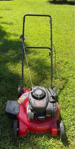 Push Lawnmower for sale had for about 3 1/2 years. Don’t need it anymore.