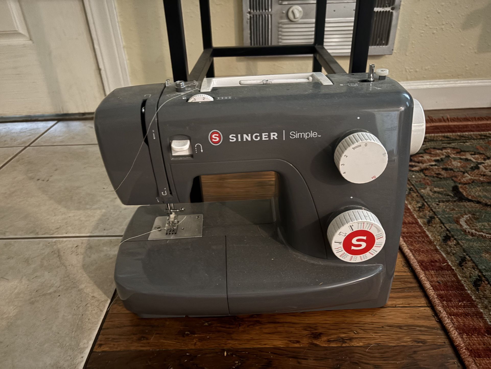Singer Simple Sewing Machine 3223gy Grey Limited Addition