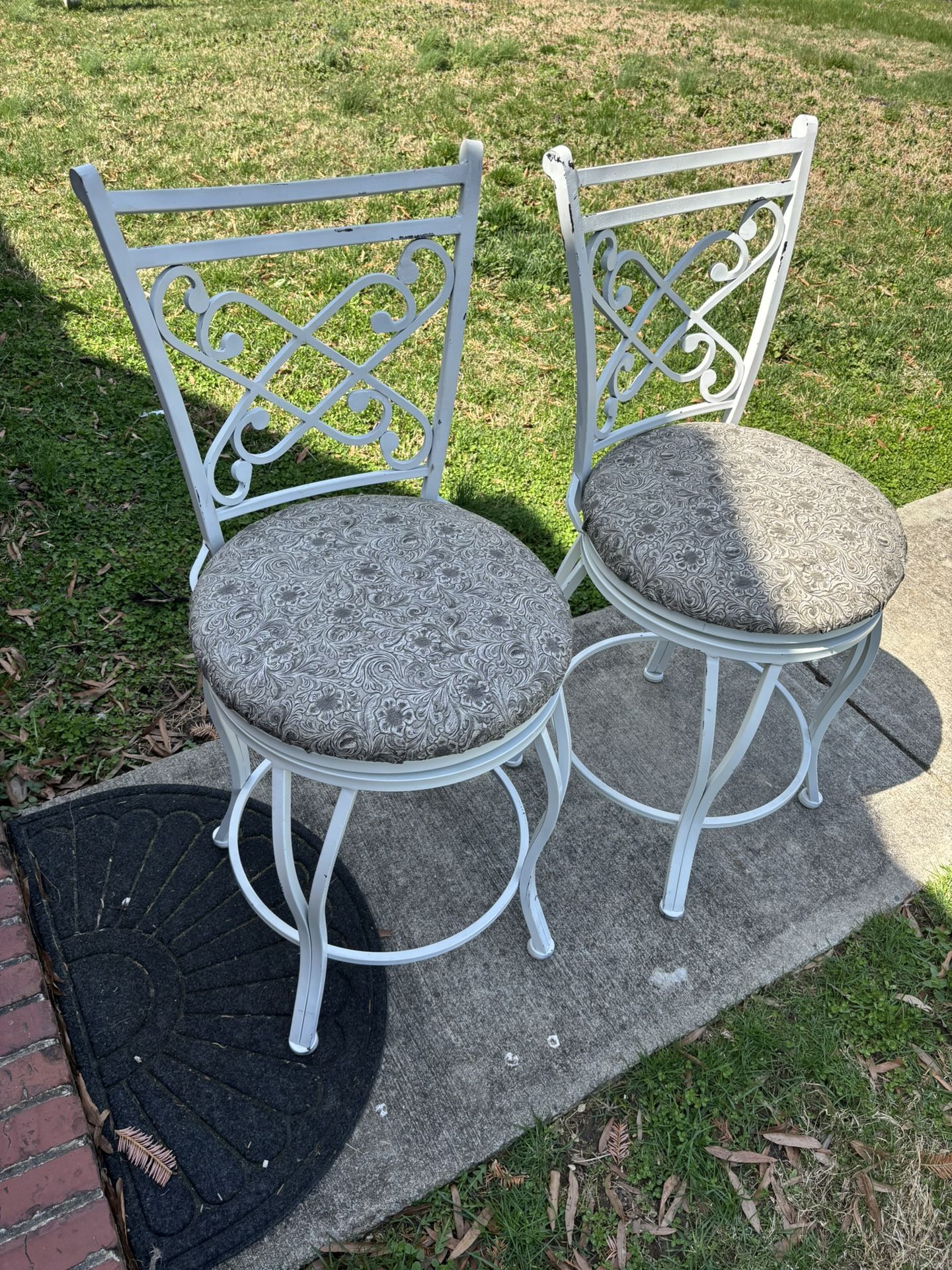 Swivel Bar Stools
