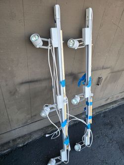 2 LIGHTS. BAR