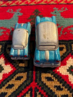 PAREJA DE CARRITOS ANTIGUO DE PORCELANA