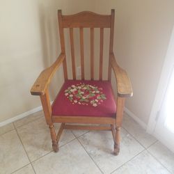 Oak Chair, Seat Can Be Recovered 
