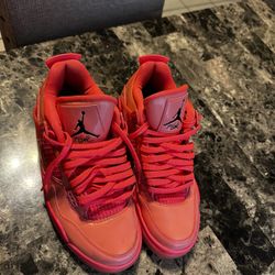 Wmns (6.5) Jordan 4 Retro "Hot Punch"