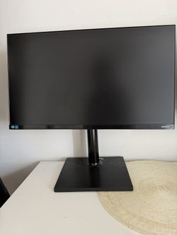 2 Samsung Monitors + docking station
