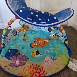 Baby playtime mat