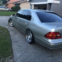 2001 Lexus LS 430