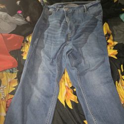 Womens Plus Size 28 Jeans.