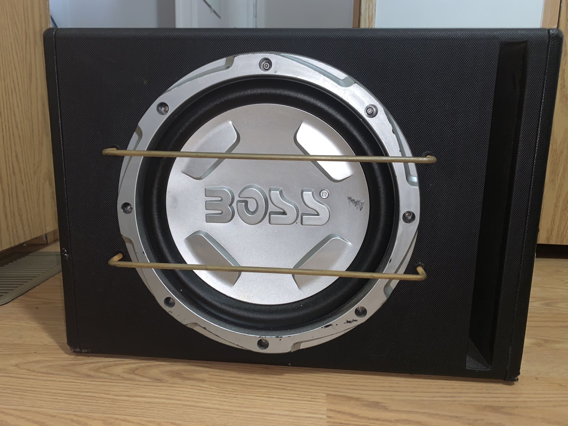 Boss 10” sub with 3000w amp