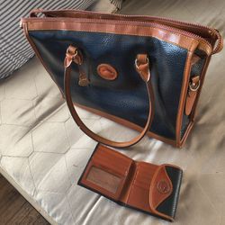 Dooney And Burke Matching Wallet/Bag