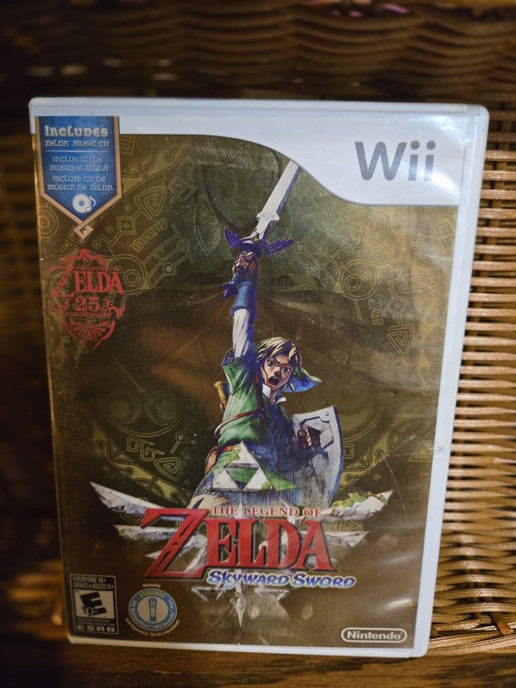 The Legend of Zelda: Skyward Sword (Nintendo Wii, 2011) COMPLETE W/ MUSIC CD