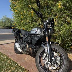 DUCATI SCRAMBLER