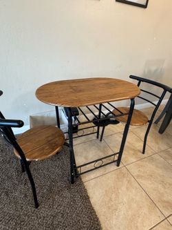 Kitchen table (small)
