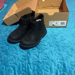 Girl Black Ugg Boots Size 10