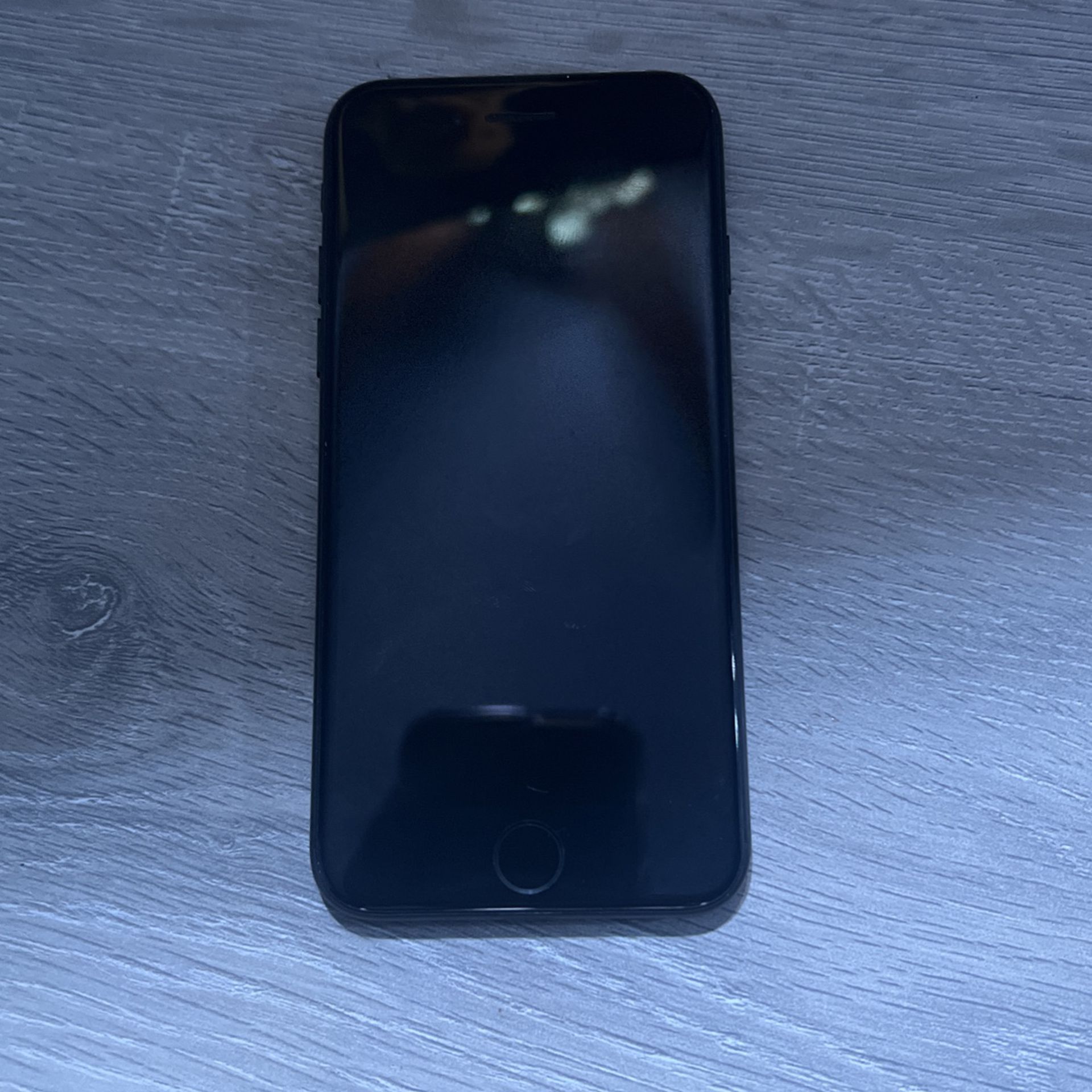 iPhone 7 (32GB) Used 