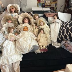 Wedding porcelain Dolls 
