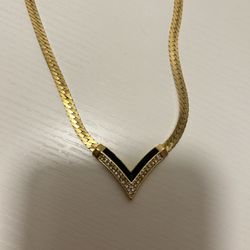 Chic Gold-toned Necklace 