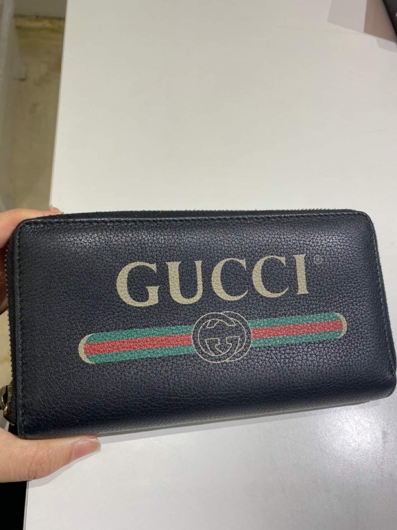 Gucci Zippy Wallet 