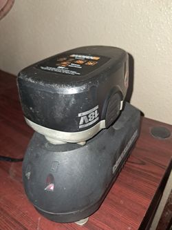 (2) Worx Batteries And Charger