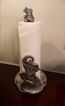 4 Arthur Court elephant items