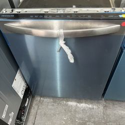 Frigidaire Dishwasher 