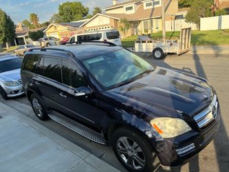 Mercedes-Benz GL-Class SUV Black